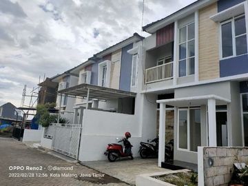 Rumah Exclusive 2 Lantai Dekat Kampus Unikama