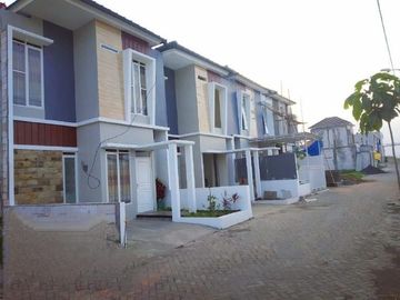 Rumah Exclusive 2 Lantai Dekat Kampus Unikama