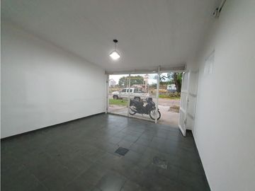 Casa en zona UNNE con potencial comercial!