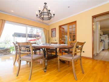 Casa en Venta en Santa Maria de Manquehue