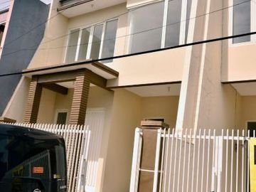 Dijual Rumah Libra Timur (2 Unit ), Surabaya Timur