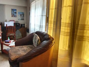 Excelente Casa en Av. Eva Peron