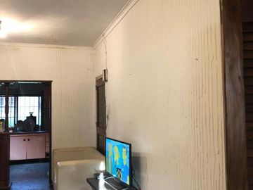 CASA CHALET A REFACCIONAR EN LUIS GUILLON