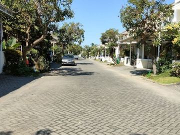 Rumah Hook Dijual Di Royal Residence, Wiyung DN