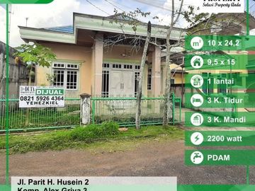 Rumah Parit Haji Husein 2, Pontianak, Kalimantan Barat