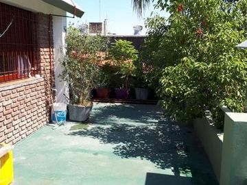 INMUEBLE IDEAL 2 FAMILIAS EN 2 PLANTAS