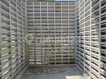 Rumah Baru, Gaya Modern. Pas Buat Pasangan Muda!