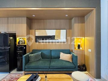 Rumah Baru, Gaya Modern. Pas Buat Pasangan Muda!