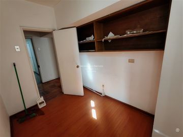 Oficina de 115m2 metro Santa Lucia