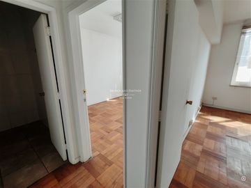 Oficina de 115m2 metro Santa Lucia