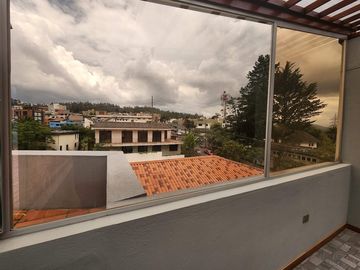 VENDO DEPARTAMENTO SECTOR BELLAVISTA, NORTE DE QUITO