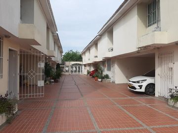 casa condominio en venta en el prado. Cod V12025
