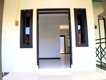 Rumah Pojok Luas 180 di Bukit Dieng kota Malang