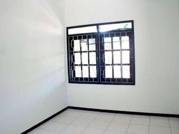 Rumah Pojok Luas 180 di Bukit Dieng kota Malang