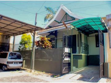 Rumah Pojok Luas 180 di Bukit Dieng kota Malang