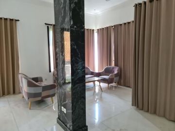 Dijual Rumah Villa Sentra Raya Citraland , Surabaya Barat