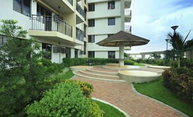 2BR Cypress Tower a Resort Type Condo in Taguig by DMCI