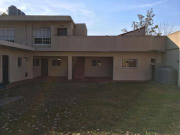 Casa con Departamento en venta en Rincon de Milberg