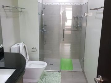 For RENT: 1 Bedroom at The Residences at Greenbelt Makati