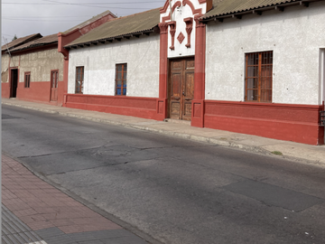 Casa en venta de 23 dorm. en La Serena