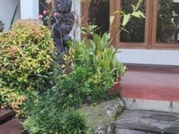 Rumah di jalan Surya Sumantri tengah Kota Bandung bebas banjir strategis