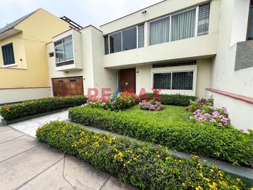 Venta Casa En Manuel Augusto Olaechea – El Rosedal – Miraflores