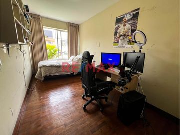 Venta Casa En Manuel Augusto Olaechea – El Rosedal – Miraflores