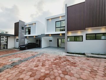 Casas en VENTA en conjunto con alberca excelente precio FRACC LOMAS RESIDENCIAL