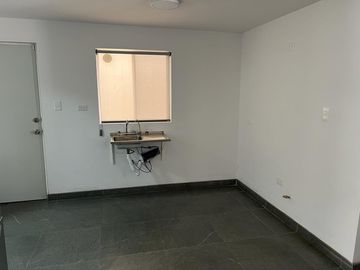 CASA EN VENTA EN FRAC PRIVADO