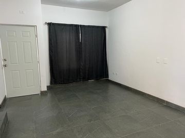 CASA EN VENTA EN FRAC PRIVADO