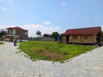 Strategis Dekat UGM, Tanah Dijual Bonus Bangunan: Silahkan Cash Tempo