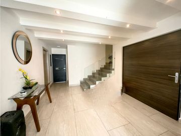 Casa en Venta en Cumbres 3er Sector 4 hab con alberca Monterrey