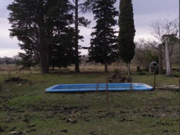 VENTA, Chacra en Punta Indio con casa a demoler. con pileta