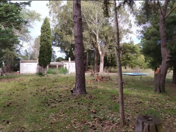 VENTA, Chacra en Punta Indio con casa a demoler. con pileta
