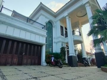 9 Bedroom House for sale
