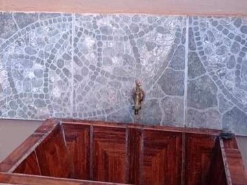 EXCLELENTE PROPIEDAD EDIFICIO CON SEIS DEPARTAMENTOS DE DOS AMBIENTES SOBRE LA AVENIDA PRINCIPAL DE SANTO TOME CTES.