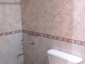 EXCLELENTE PROPIEDAD EDIFICIO CON SEIS DEPARTAMENTOS DE DOS AMBIENTES SOBRE LA AVENIDA PRINCIPAL DE SANTO TOME CTES.