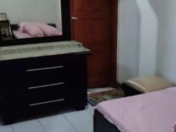 Rumah besar cocok untuk kantor dan kostan jl surya Sumantri sukajadi Bandung