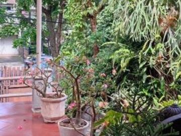 Rumah besar cocok untuk kantor dan kostan jl surya Sumantri sukajadi Bandung