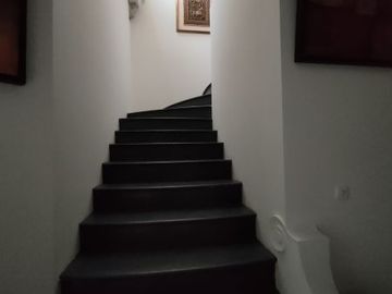 Rumah mewah 2 lantai classic house di Jagakarsa,Jaksel