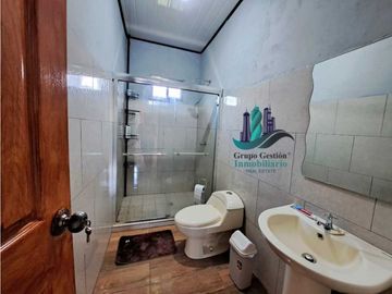 VENDO CASA 2HAB EN LOTE DE 800M2 LA ESTRELLA