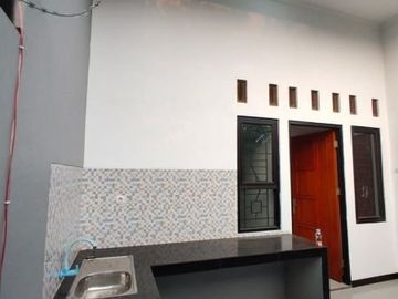 Rumah minimalis siap huni di Duren Seribu Depok