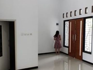 Rumah minimalis siap huni di Duren Seribu Depok