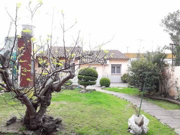 Casa en venta en Moron Sur