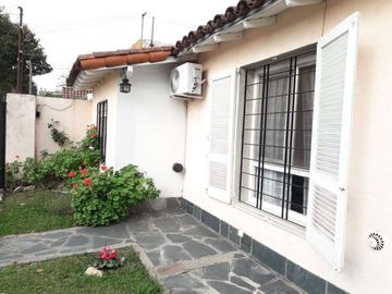 Casa en venta en Moron Sur