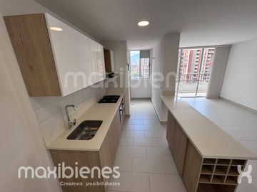 apartamento en arriendo en los colores. Cod A72566