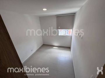 apartamento en arriendo en los colores. Cod A72566