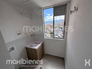 apartamento en arriendo en los colores. Cod A72566