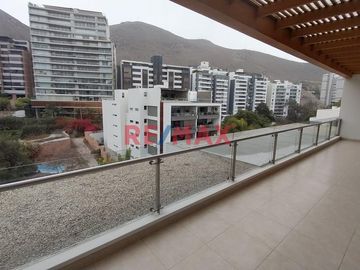 ¡🏡 Vive en el Penthouse de tus Sueños en Golf Los Incas, Surco!
✨ Descubre este exclusivo penthouse dúplex, ubicado en la privilegiada zona de Golf L