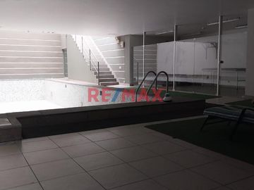 ¡🏡 Vive en el Penthouse de tus Sueños en Golf Los Incas, Surco!
✨ Descubre este exclusivo penthouse dúplex, ubicado en la privilegiada zona de Golf L